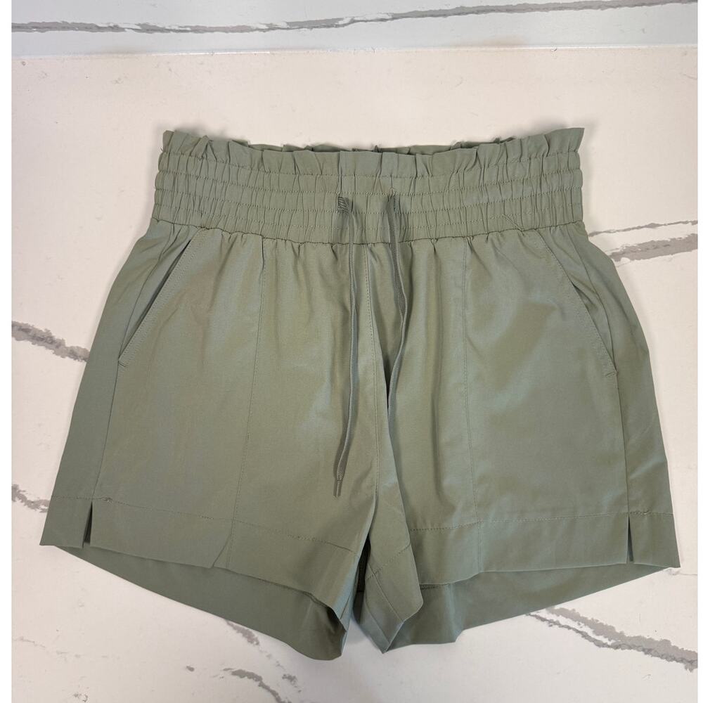 Coffee‎ Bean Women Sage Green Elastic Waist Drawstring Shorts Pockets Medium
